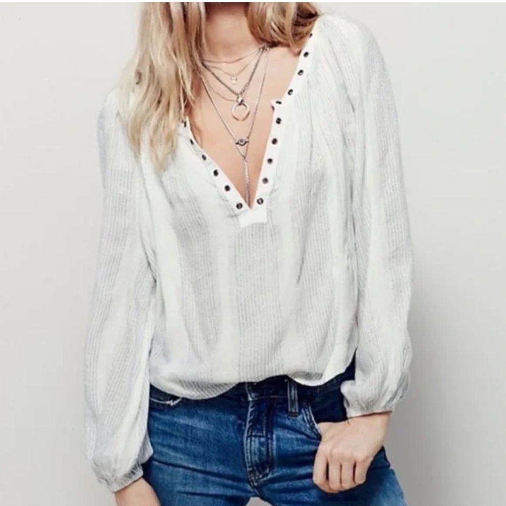 Free people against all odds grommet blouse Size med
